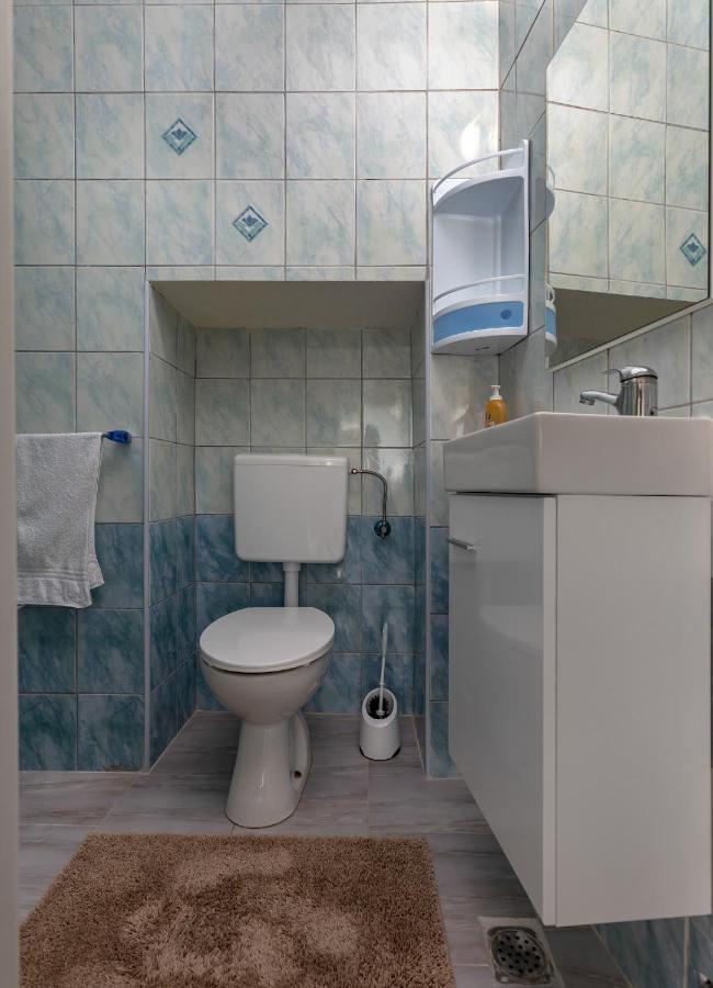 Apartments Smaila 1729 Пула Екстериор снимка